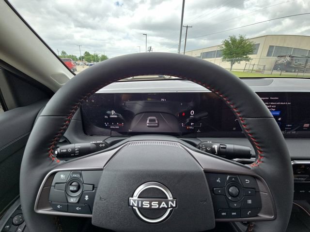 New 2026 Nissan Sentra SR FWD image 25