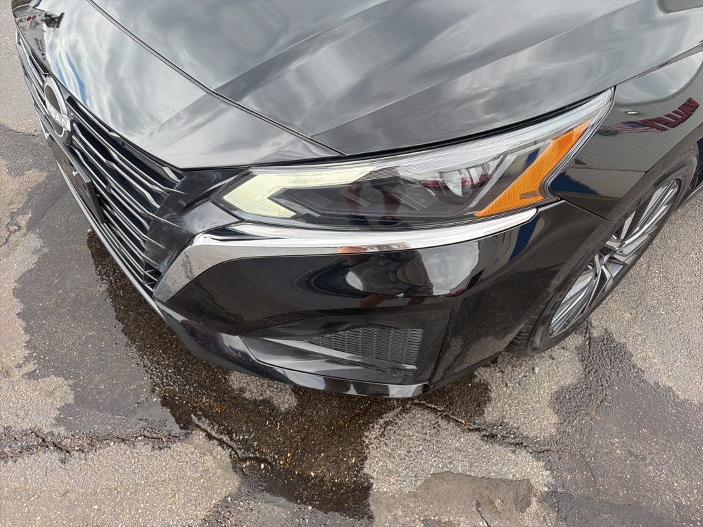 Used 2025 Nissan Altima 2.5 SV FWD image 16