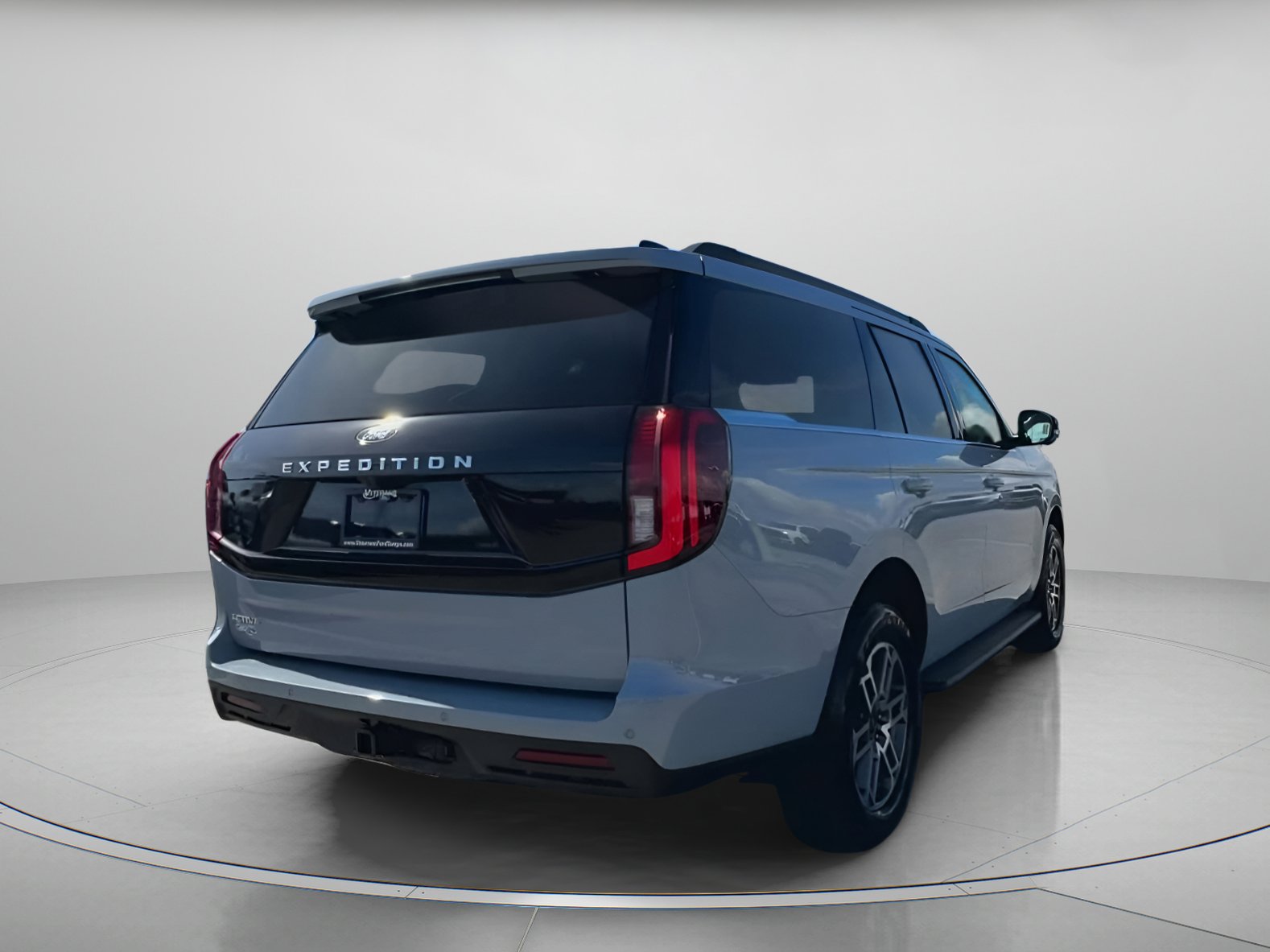 New 2025 Ford Expedition Active image 30