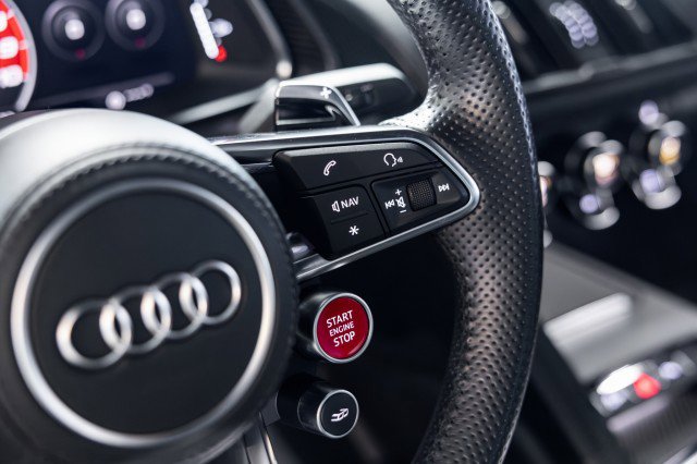 Used 2017 Audi R8 V10 plus image 18