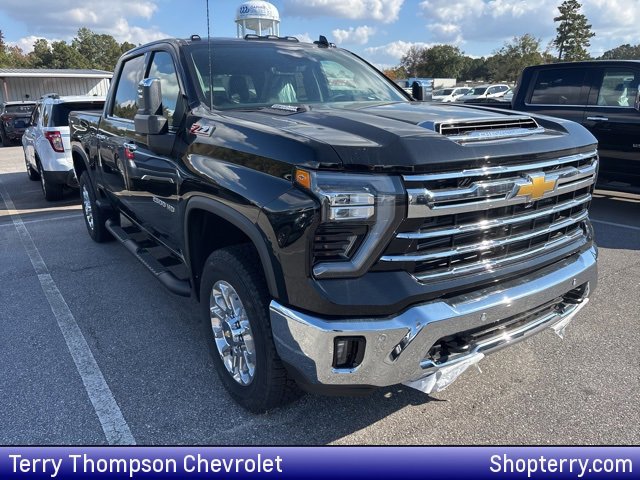 New 2025 Chevrolet Silverado 2500 LTZ w/ LTZ Convenience Package