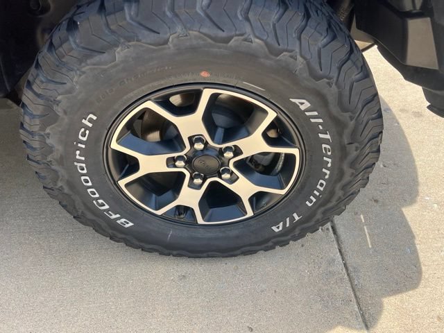 Used 2021 Jeep Wrangler Unlimited Rubicon w/ Dual Top Group AWD/4WD image 10