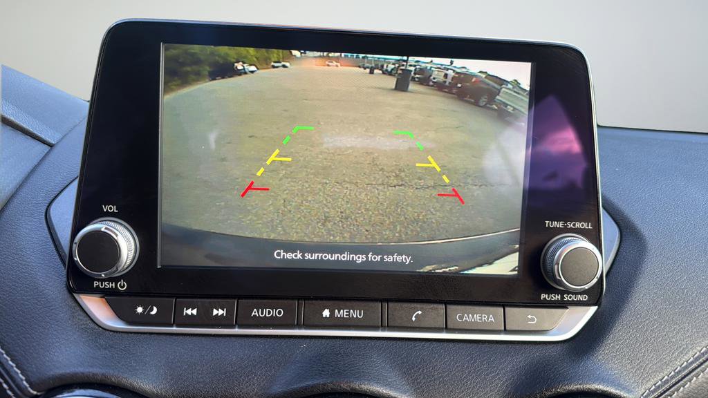 Used 2023 Nissan Sentra SV FWD image 17
