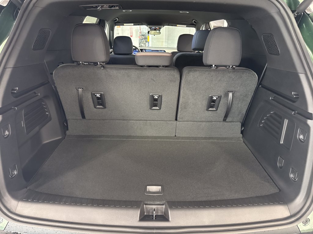 New 2027 Chevrolet Traverse LT AWD/4WD image 38