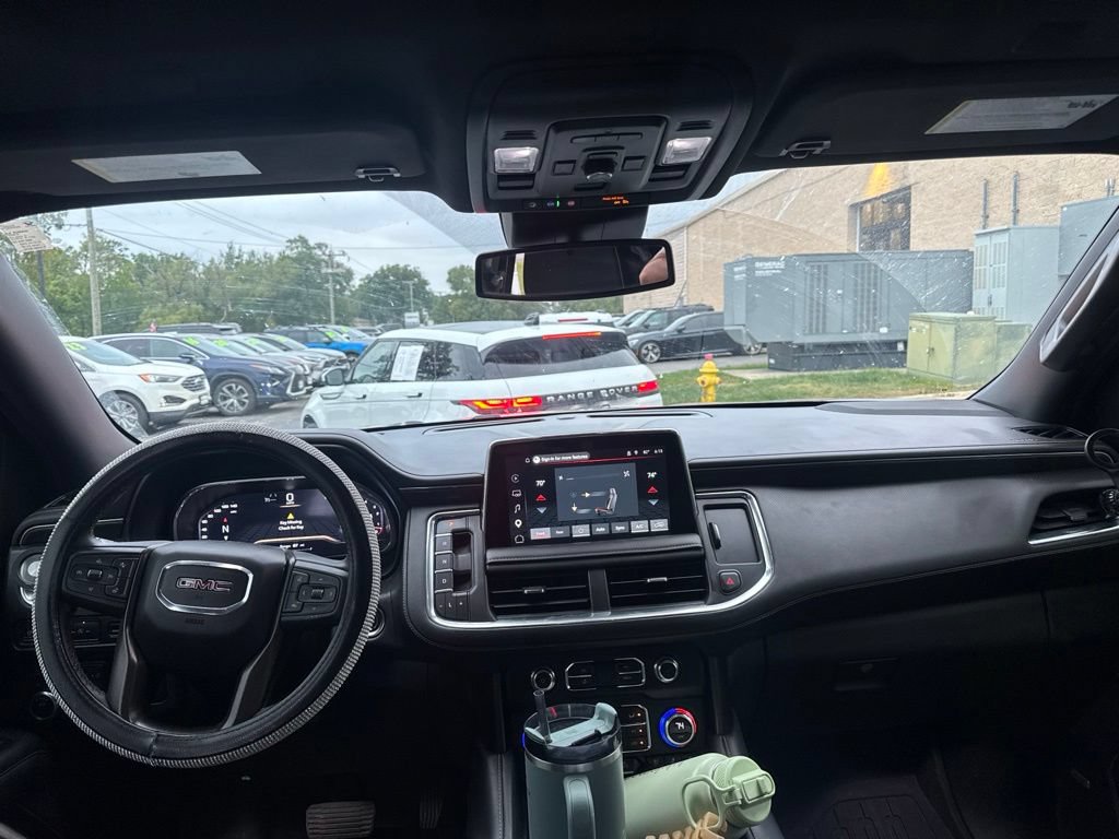 Used 2023 GMC Yukon XL AT4 AWD/4WD image 7