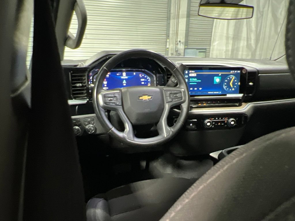 Used 2026 Chevrolet Silverado 1500 LT AWD/4WD image 15