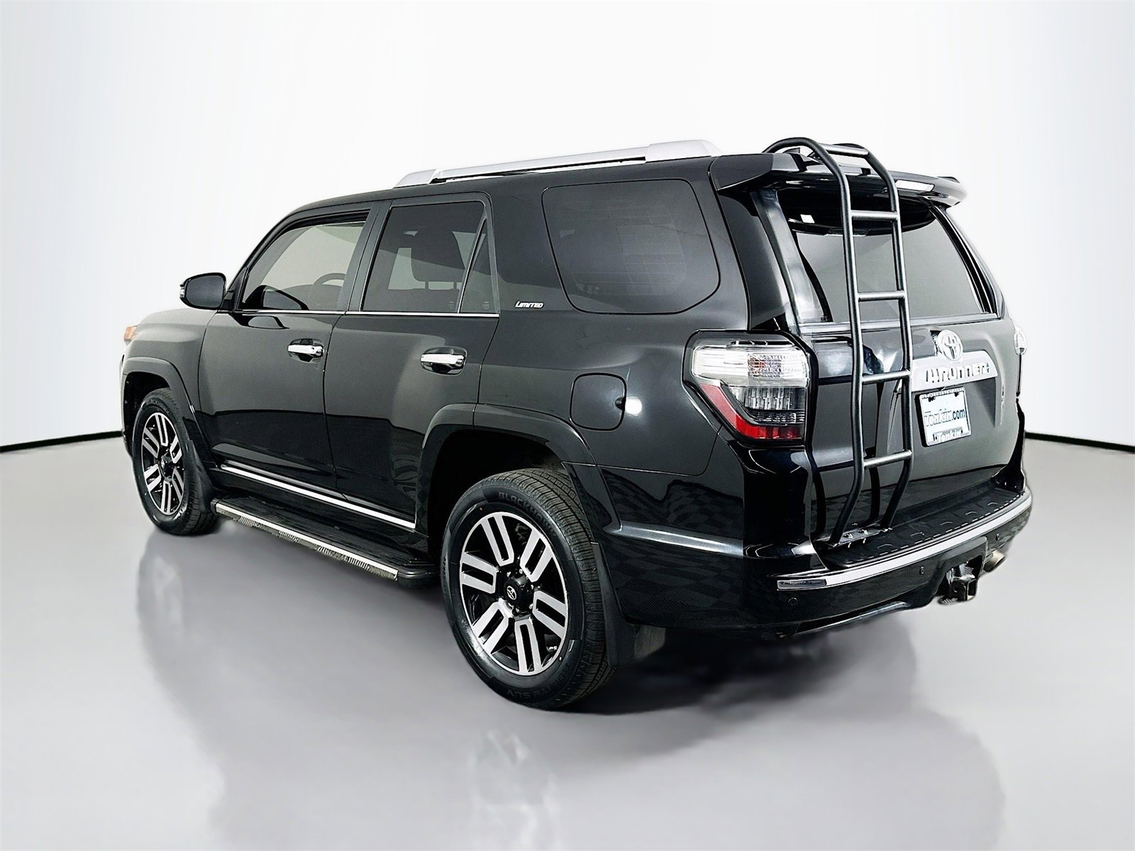 Used 2016 Toyota 4Runner Limited image 5