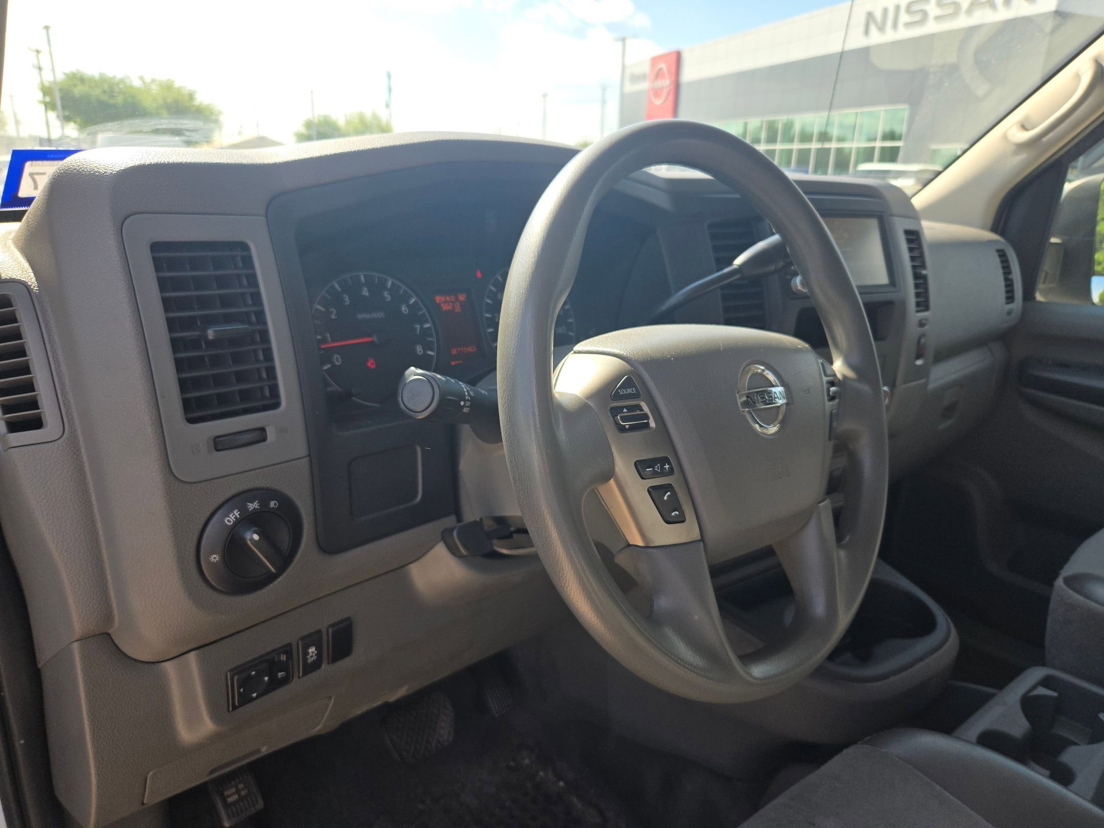 Used 2021 Nissan NV 2500 SV image 10