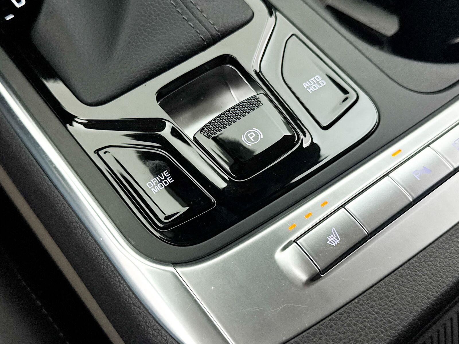 Used 2026 Kia Carnival EX FWD image 10
