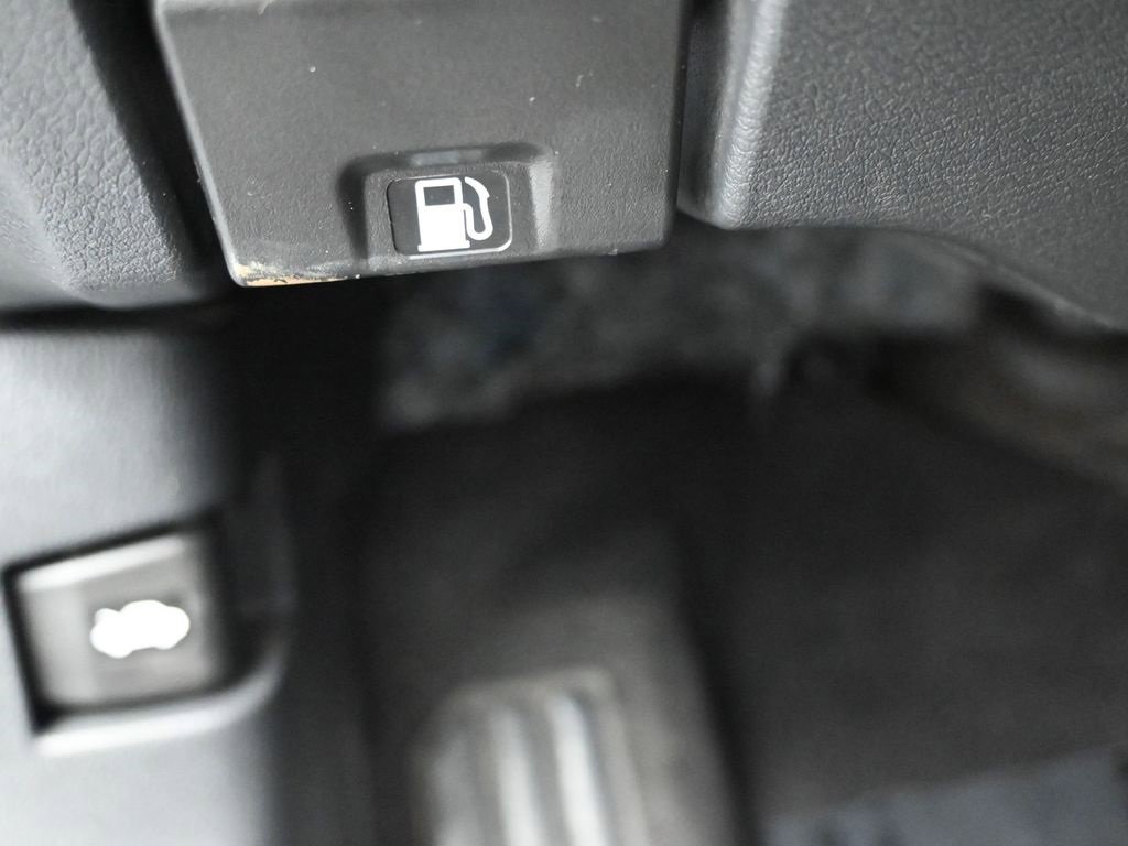 Used 2024 Nissan Altima 2.5 SV image 22