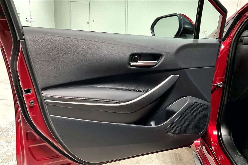 Used 2025 Toyota Corolla SE image 19