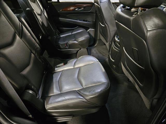 Used 2018 Cadillac Escalade Premium Luxury image 17