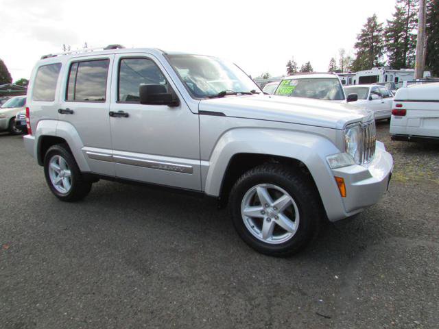 Used 2012 Jeep Liberty Limited image 3