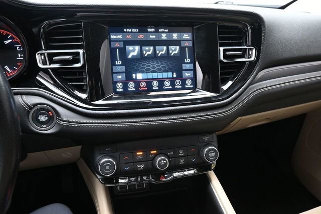 Used 2022 Dodge Durango SXT w/ Anodized Platinum Package AWD/4WD image 46