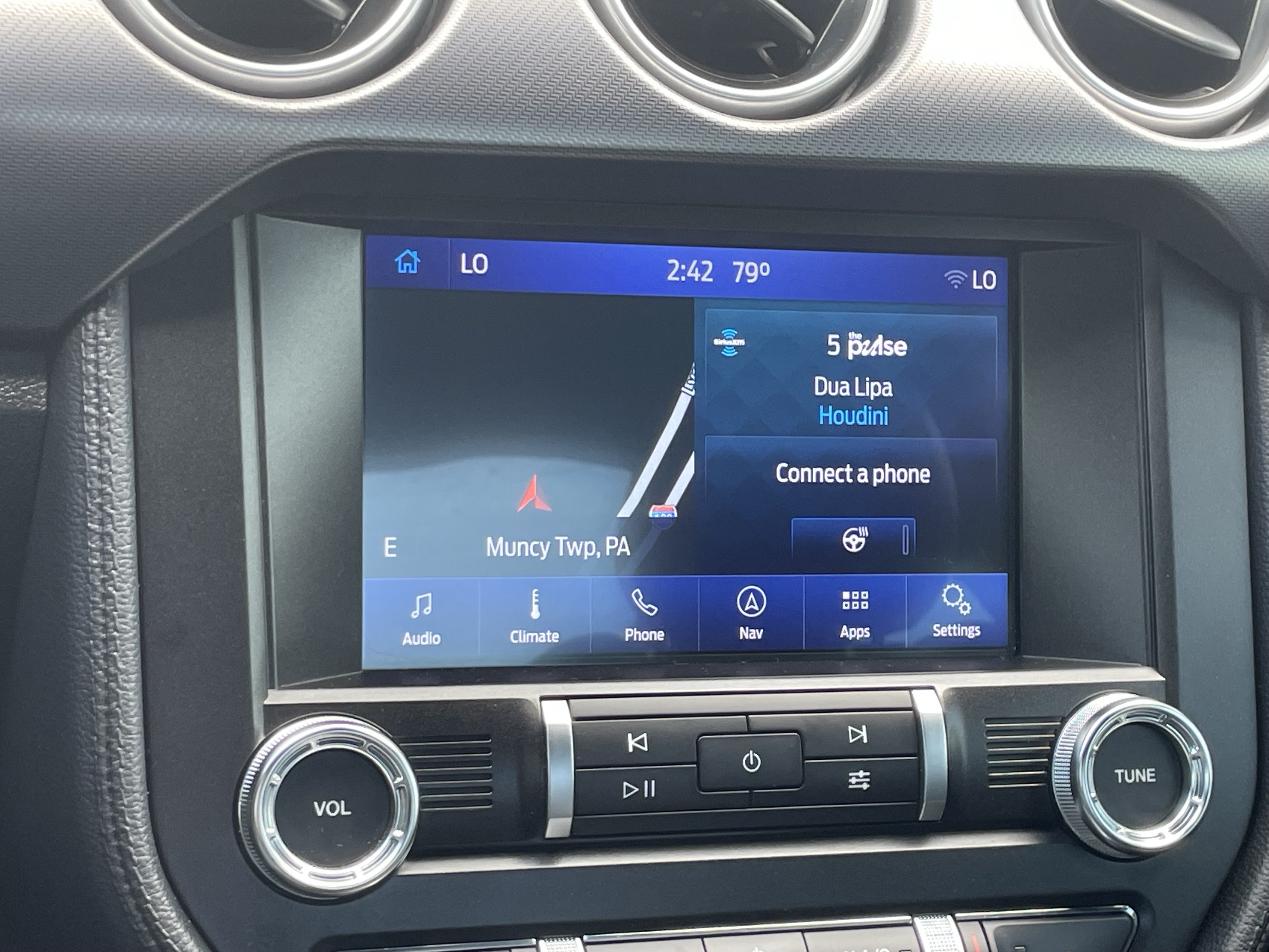 Used 2019 Ford Mustang GT Premium w/ Equipment Group 401A RWD image 25