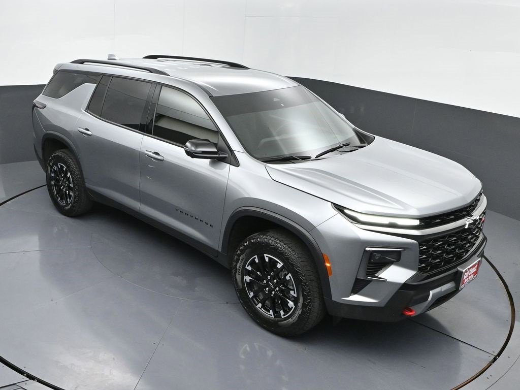 Used 2025 Chevrolet Traverse Z71 w/ Driver Confidence Package image 37