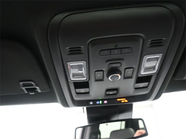 Used 2024 Chevrolet Suburban RST w/ Luxury Package image 12