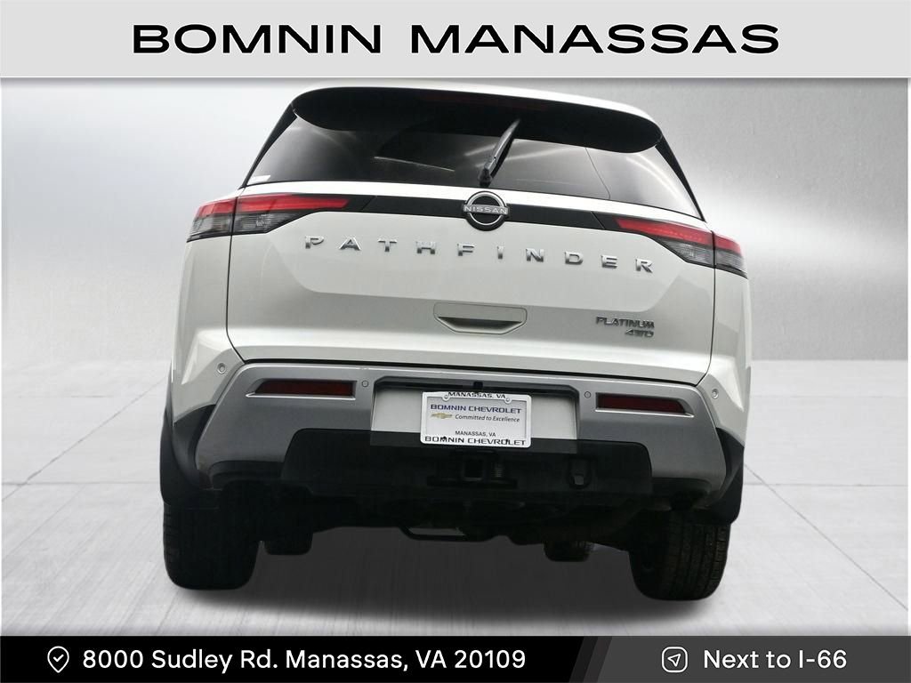 Used 2024 Nissan Pathfinder Platinum image 32