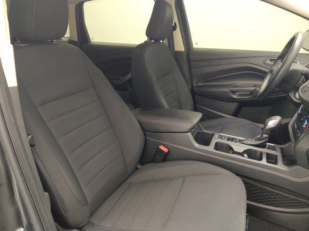 Used 2019 Ford Escape S image 21