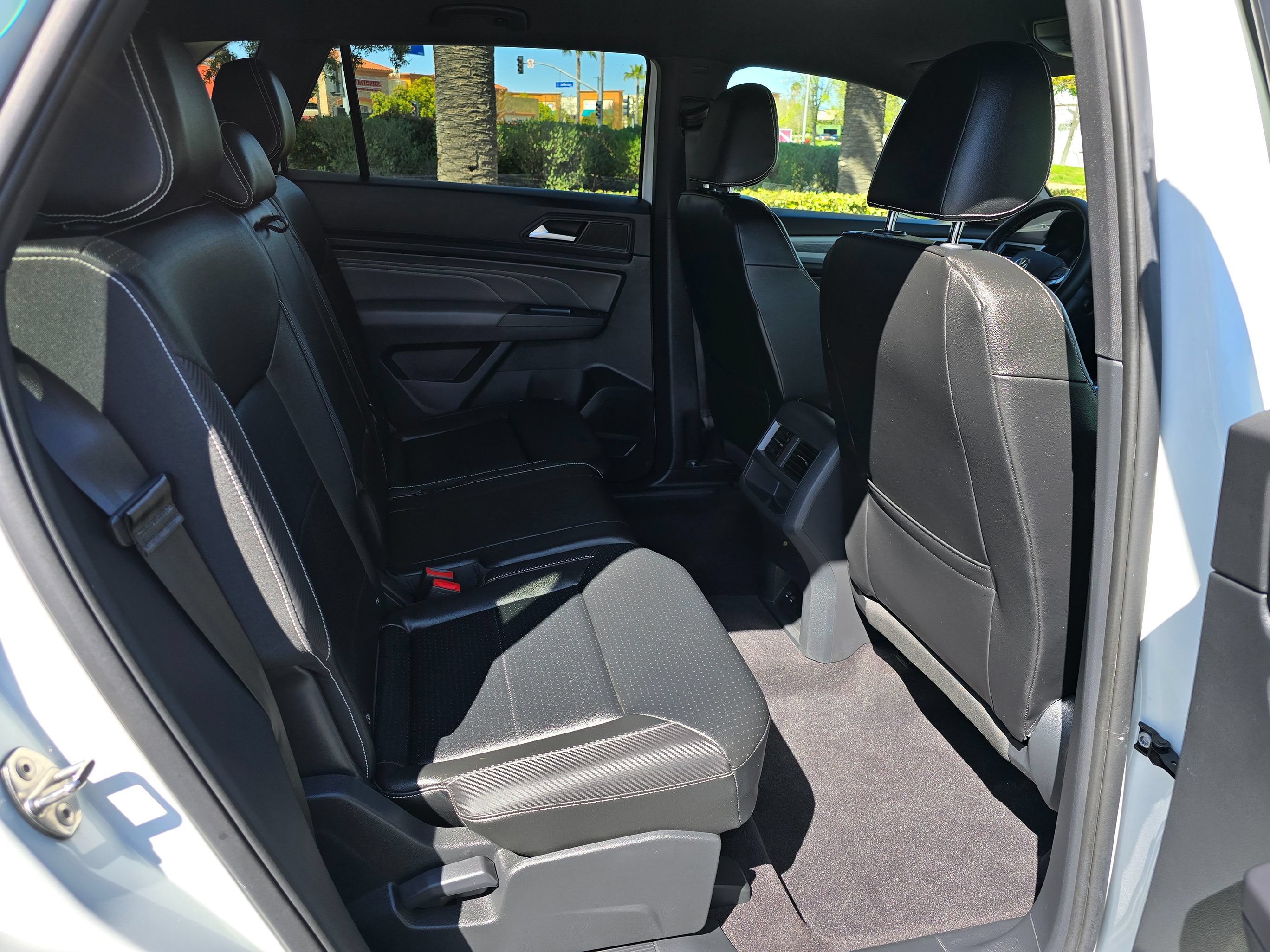 Used 2021 Volkswagen Atlas Cross Sport SE AWD/4WD image 27