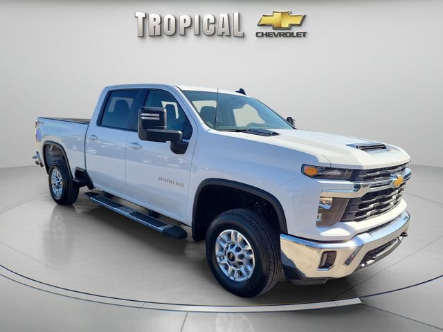 Used 2025 Chevrolet Silverado 2500 LT w/ Convenience Package AWD/4WD image 3