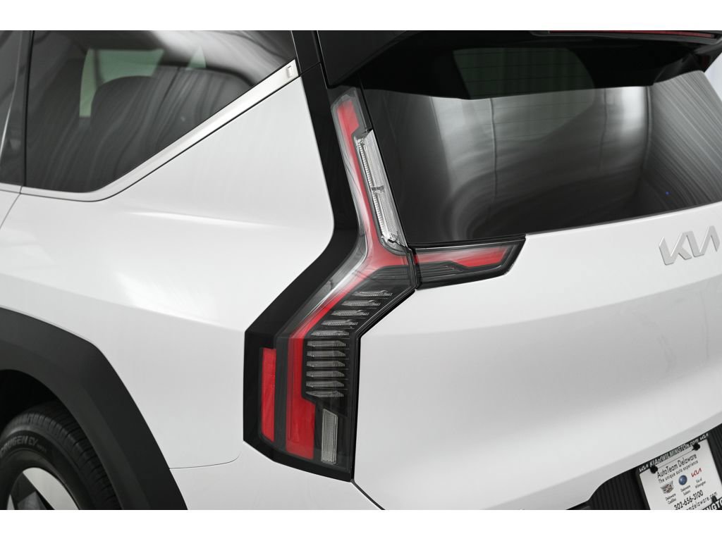 New 2026 Kia EV9 Light image 10