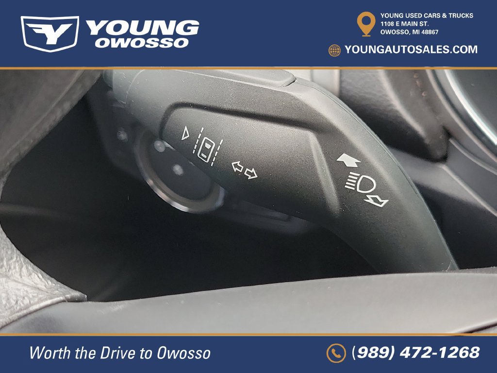 Used 2020 Ford Fusion SE FWD image 13