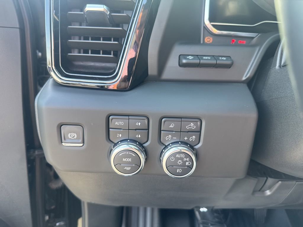 Certified 2025 GMC Sierra 2500 AT4 w/ AT4 Premium Plus Package AWD/4WD image 23
