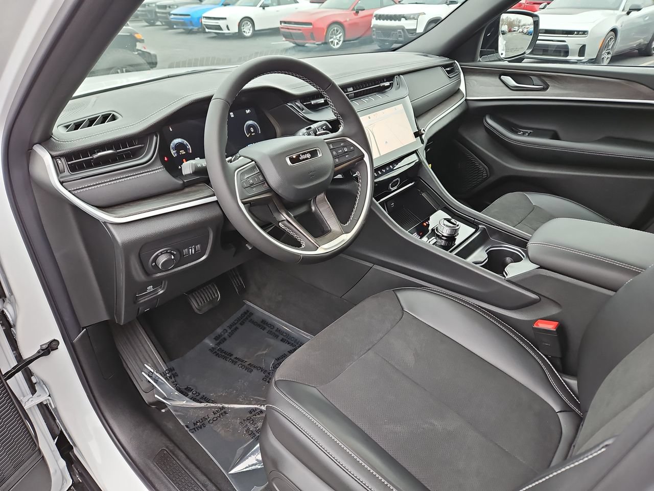 New 2026 Jeep Grand Cherokee Altitude AWD/4WD image 17