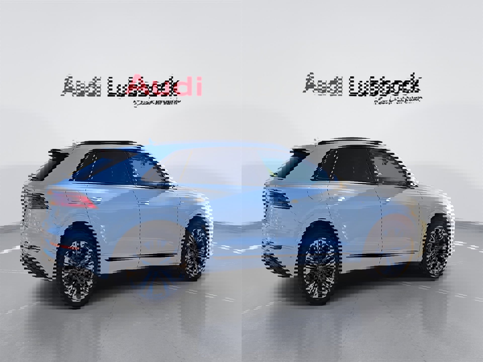 New 2026 Audi Q8 Premium Plus image 8