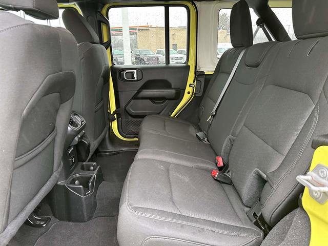 Used 2023 Jeep Wrangler Sahara image 12
