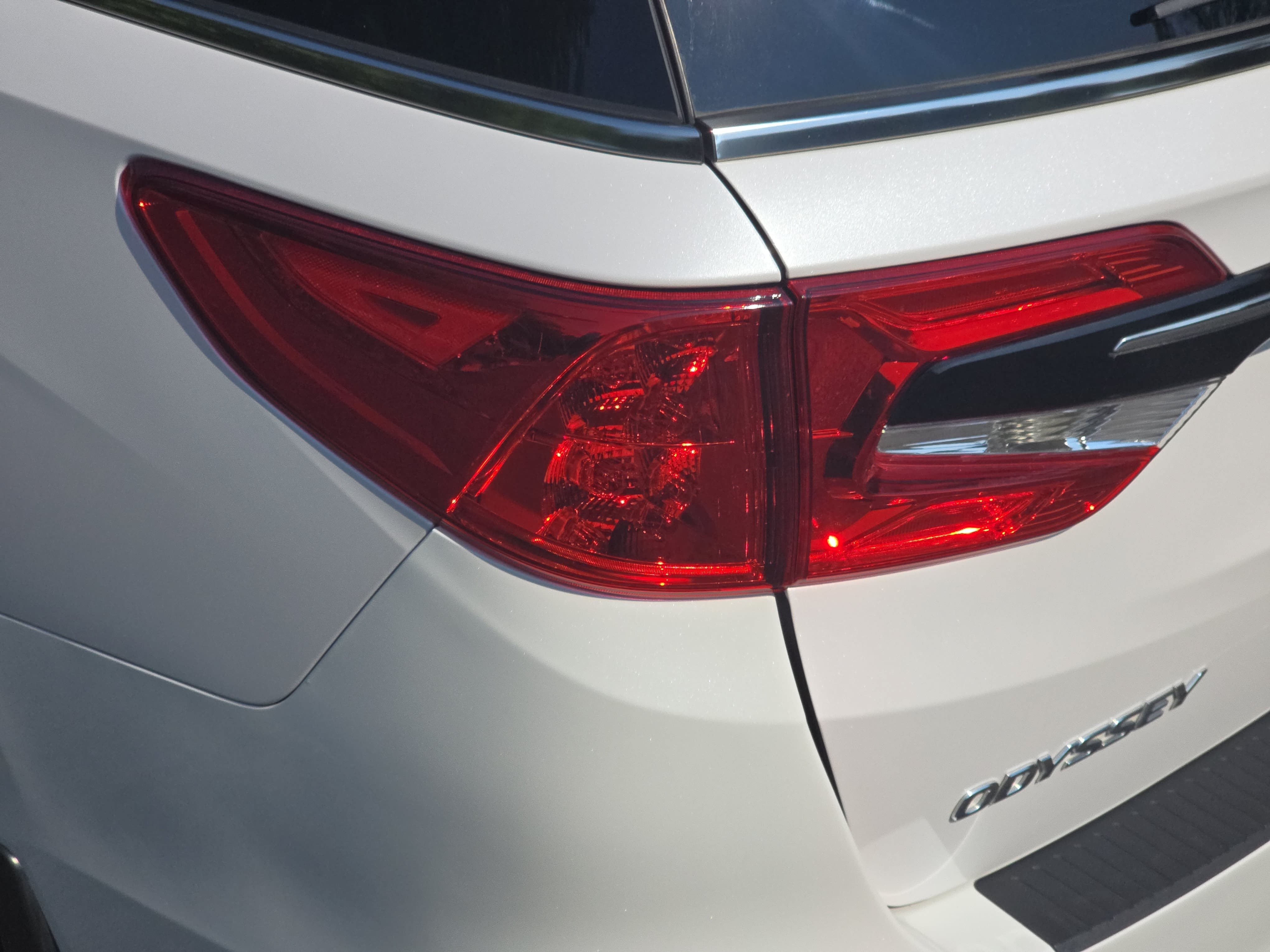Certified 2024 Honda Odyssey EX-L image 36