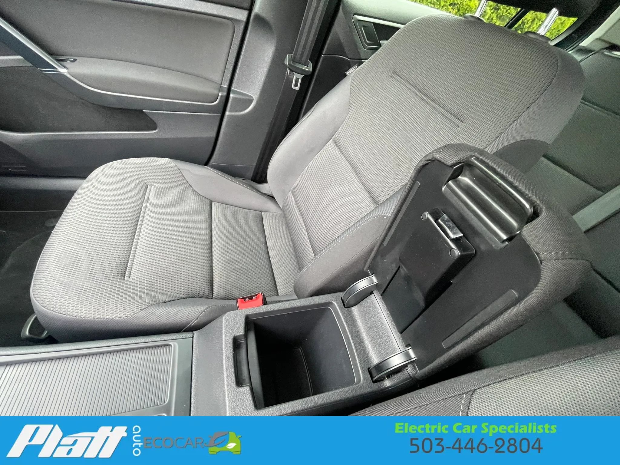 Used 2019 Volkswagen e-Golf SE w/ Driver Assistance Package FWD image 28