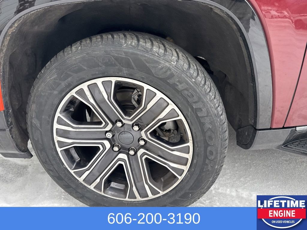 Used 2024 Jeep Wagoneer 4WD w/ Premium Group I image 13