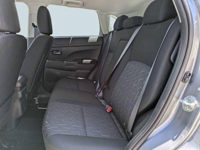 Used 2025 Mitsubishi Outlander Sport LE AWD/4WD image 14