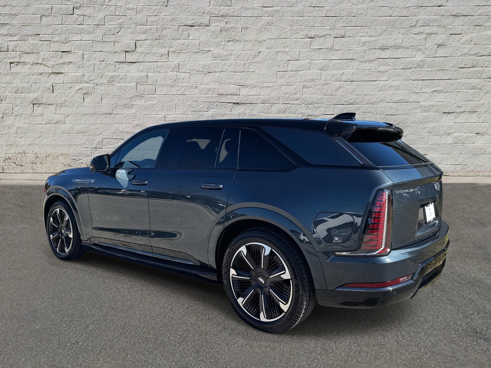 Used 2025 Cadillac Escalade IQ Sport 2 image 3