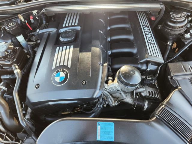 Used 2008 BMW 328i Convertible image 27