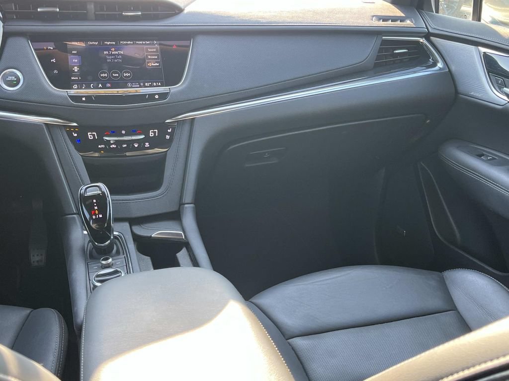 Used 2023 Cadillac XT5 Premium Luxury w/ Technology Package FWD image 15