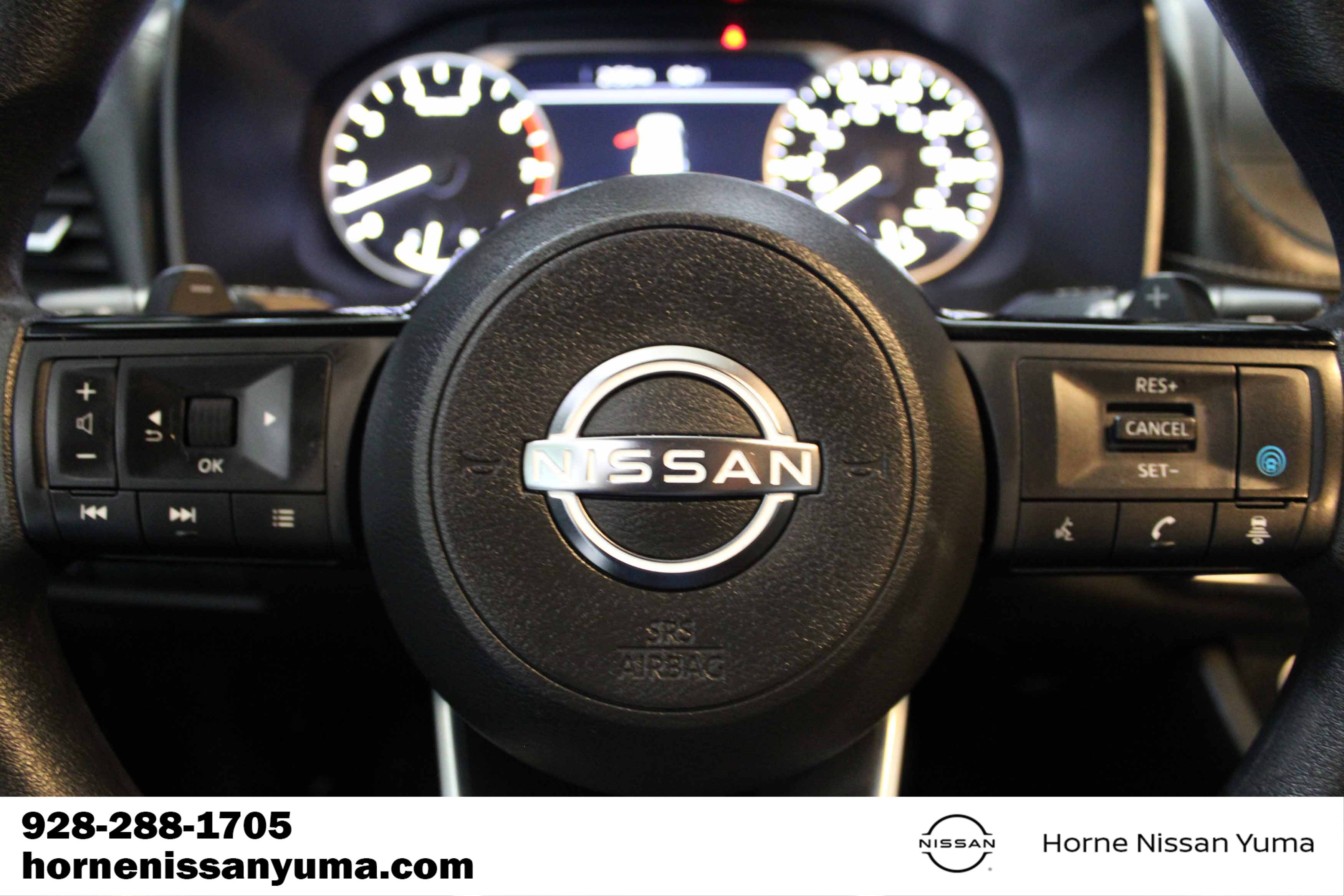 Used 2023 Nissan Rogue SV FWD image 13