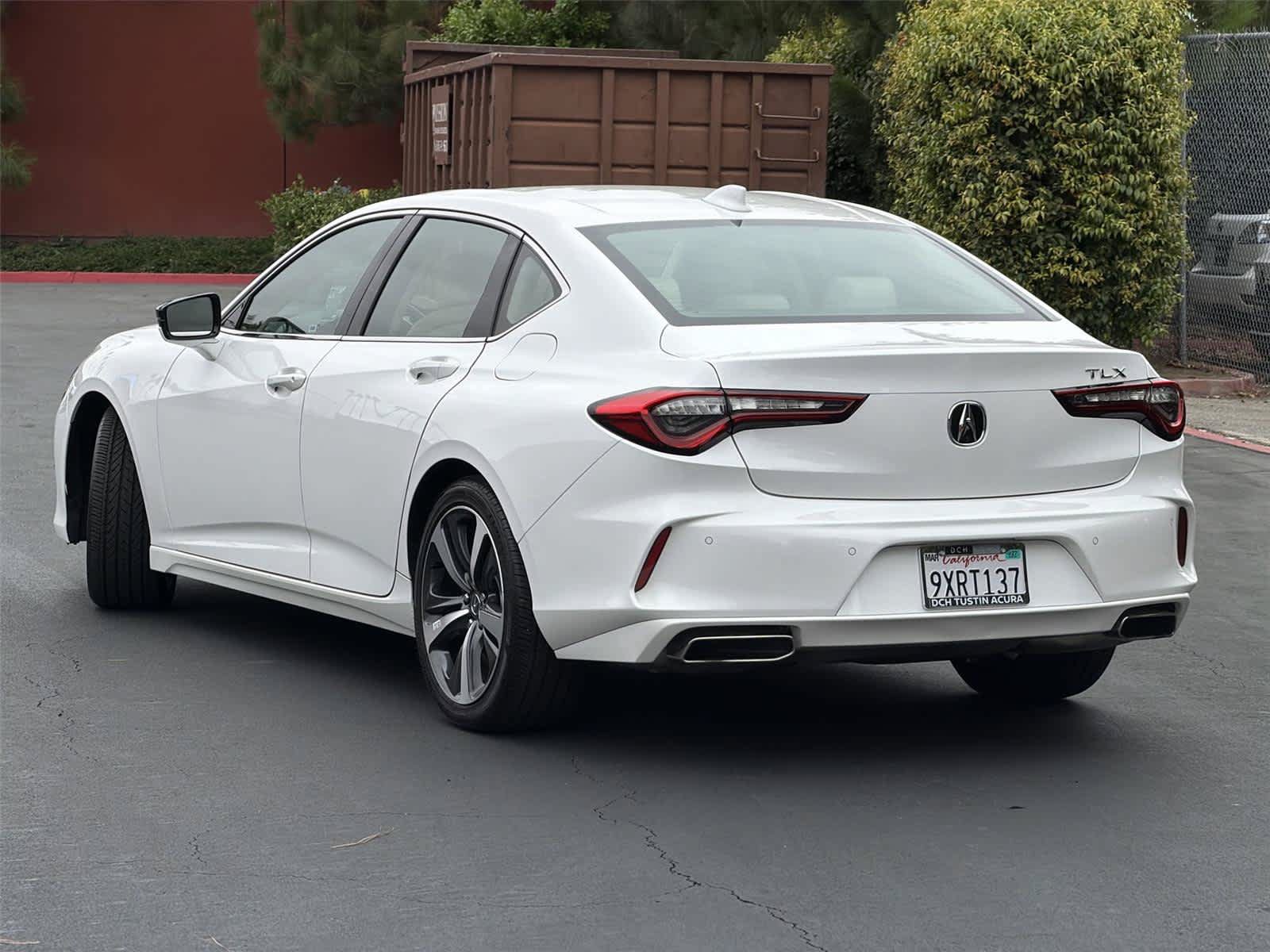 Used 2025 Acura TLX w/ Technology Package FWD image 5