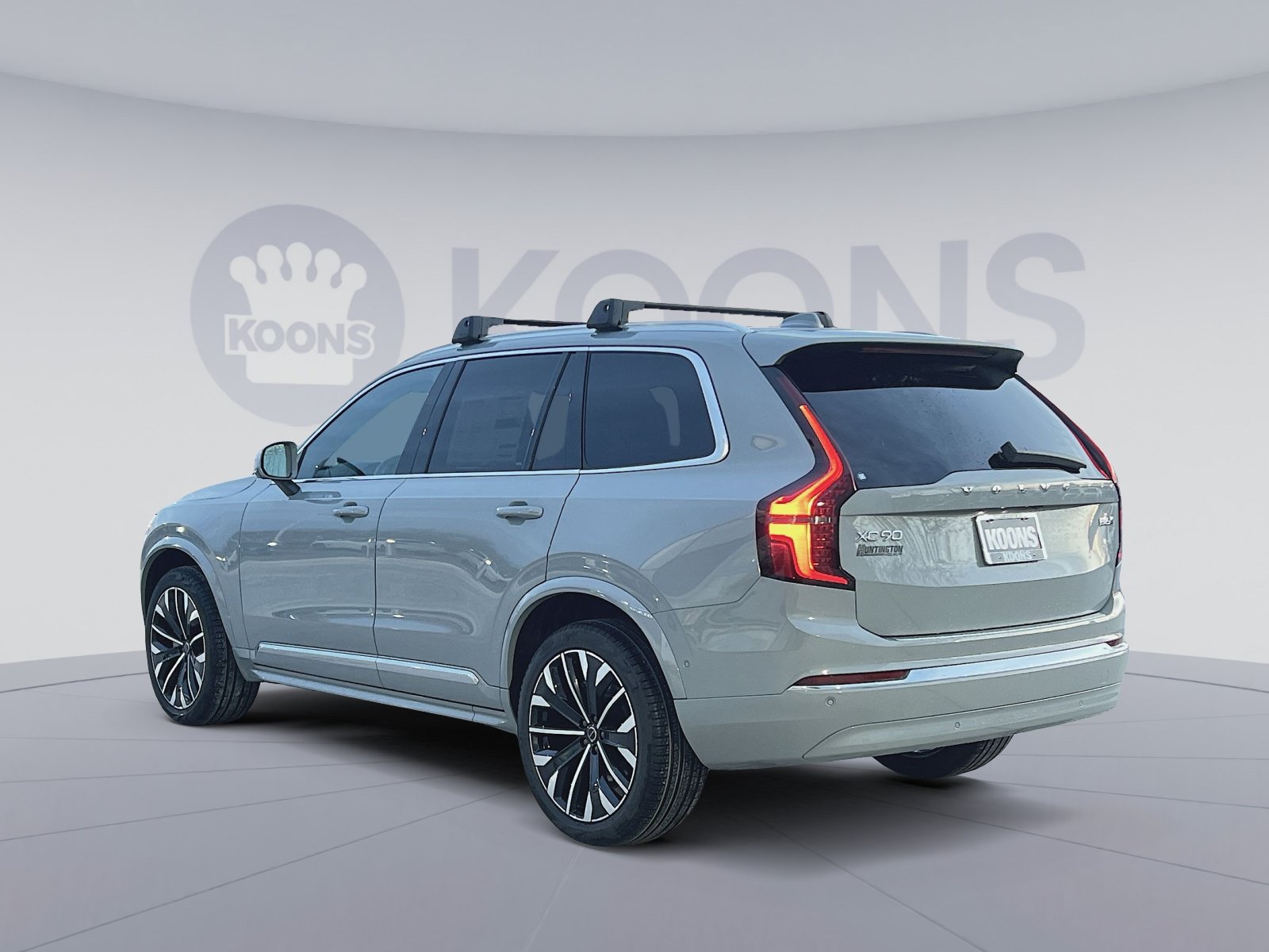 New 2026 Volvo XC90 B6 Plus w/ Protection Package AWD/4WD image 4