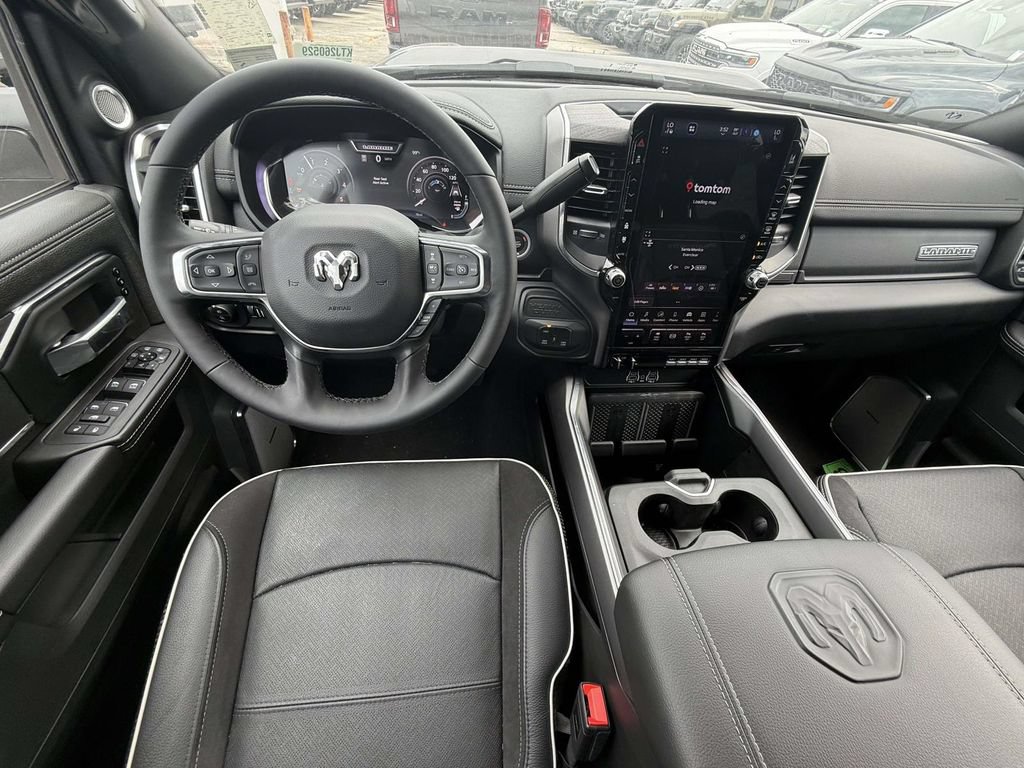 New 2026 RAM 2500 Laramie AWD/4WD image 7
