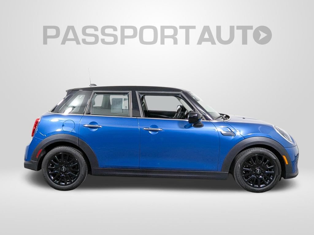 Used 2022 MINI Cooper 4-Door Hardtop FWD image 8