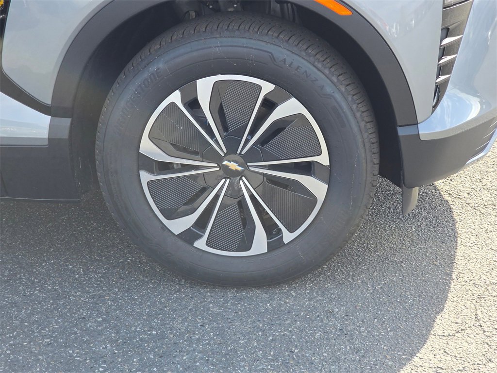 New 2026 Chevrolet Blazer EV LT image 2