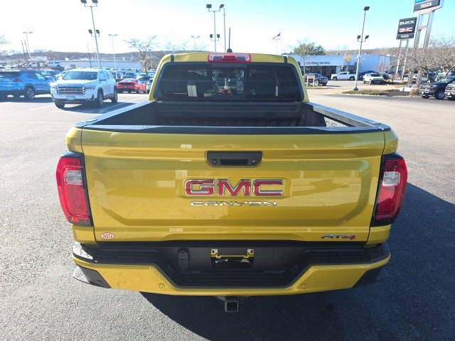 Used 2023 GMC Canyon AT4 w/ AT4 Premium Package image 5