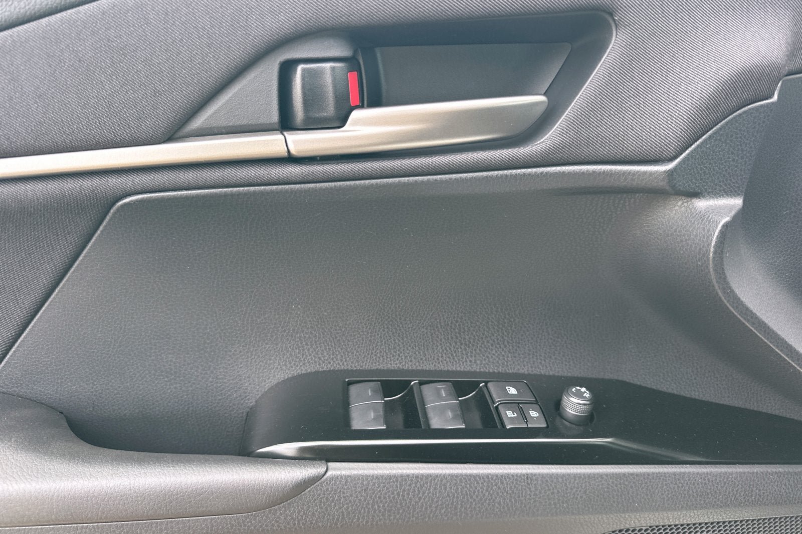 New 2026 Toyota Camry LE FWD image 12