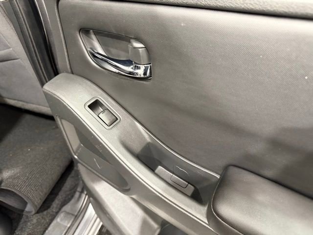 Used 2023 Nissan Frontier SV image 25