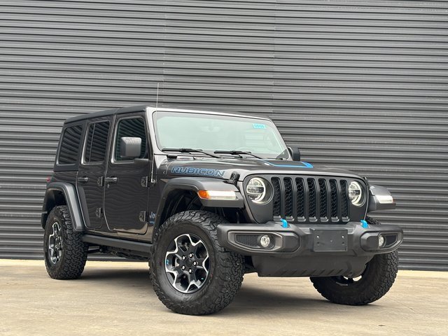 Used 2022 Jeep Wrangler Unlimited Rubicon 4xe w/ Cold Weather Group image 9