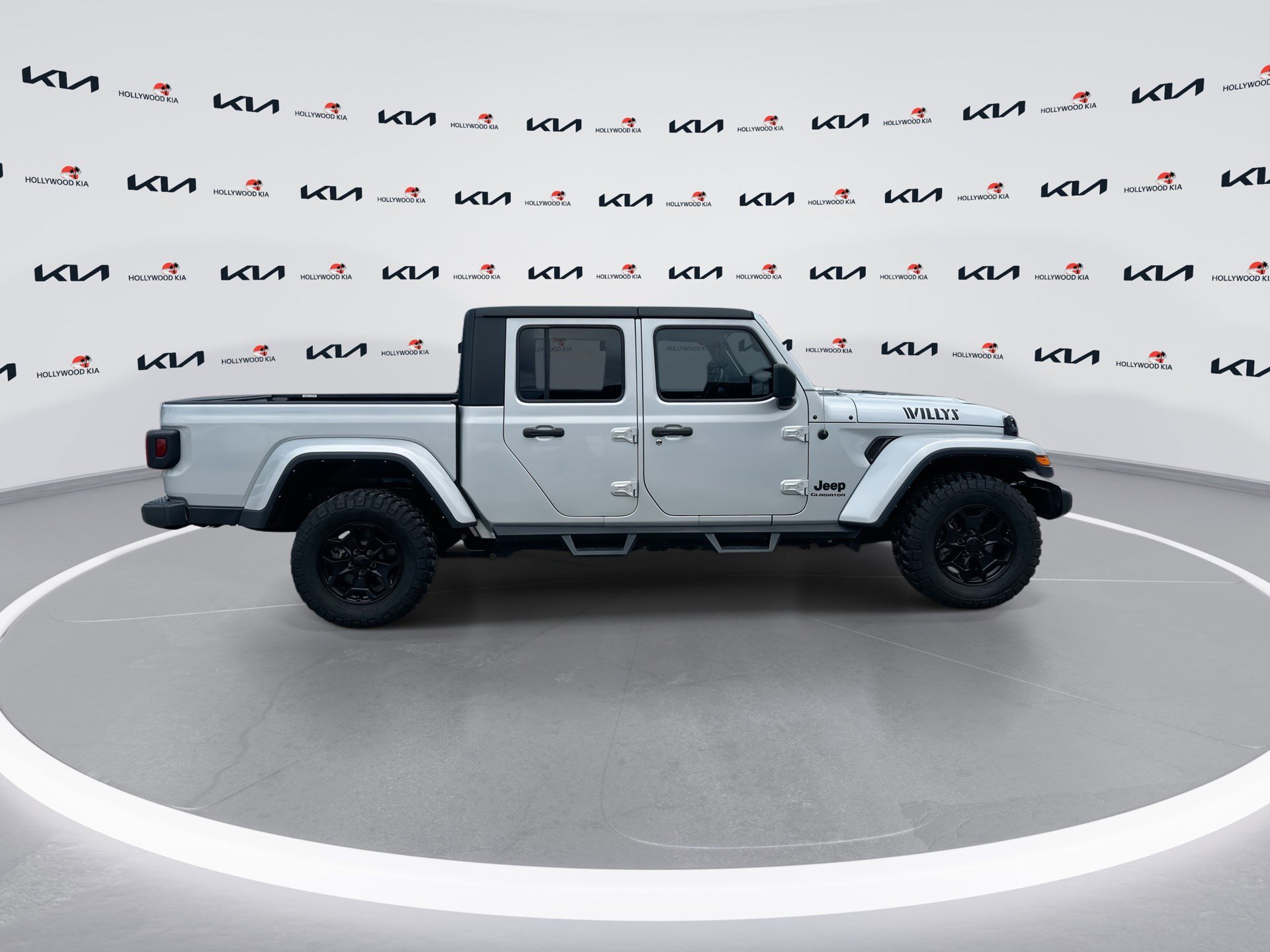 Used 2022 Jeep Gladiator Sport AWD/4WD image 9
