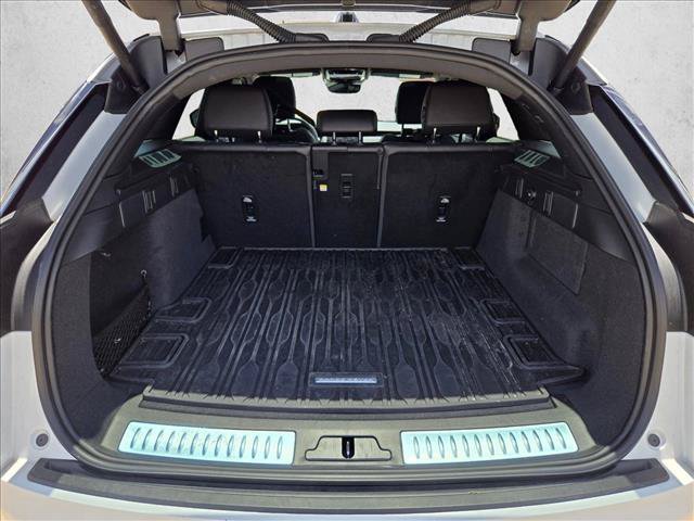 Certified 2026 Land Rover Range Rover Velar Dynamic SE AWD/4WD image 6